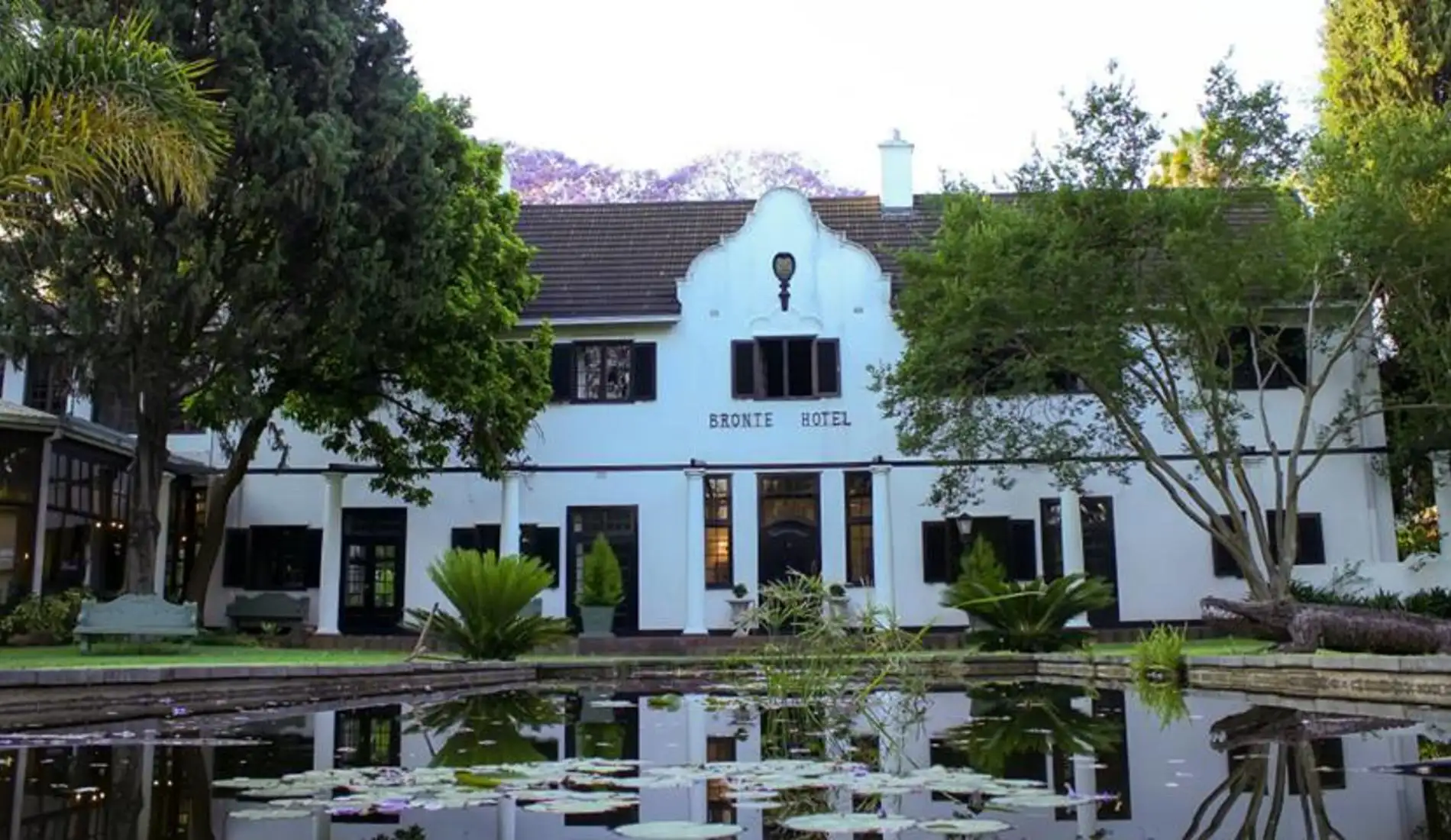 Bronte Hotel